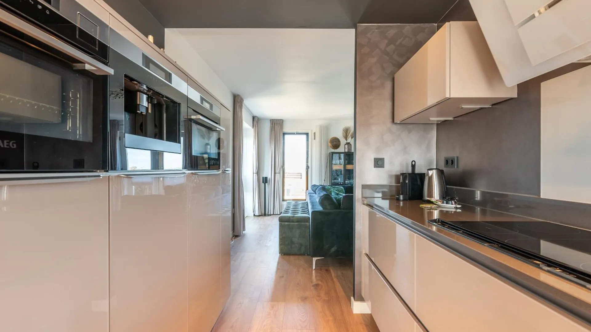 Matti Beach Town House Zandvoort 0*,